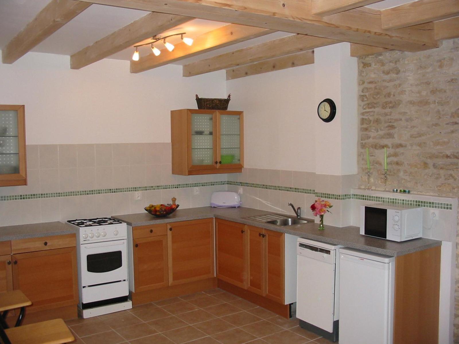 Le Noisetier At Les Hiboux Gites Chef-Boutonne Zewnętrze zdjęcie
